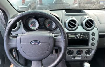 Ford Fiesta Sedan 1.6 (Flex) - Foto #6