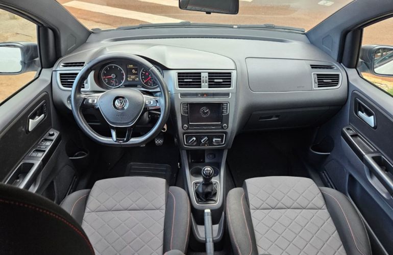 Volkswagen Fox Extreme 1.6 8V (Flex) 4p - Foto #10