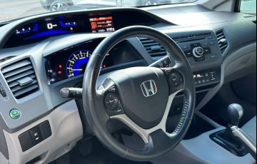 Honda Civic LXS 1.8 i-VTEC (Flex) - Foto #6