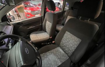 Ford Fiesta 1.0 MPi Hatch 8v - Foto #8