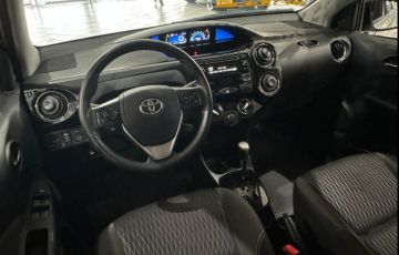 Toyota Etios 1.5 X Plus 16v - Foto #9