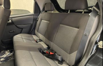 Chevrolet Celta 1.0 MPFi LT 8v - Foto #8