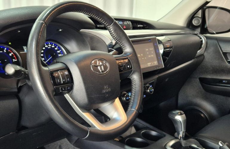 Toyota Hilux 2.7 CD SRV (Aut) - Foto #6