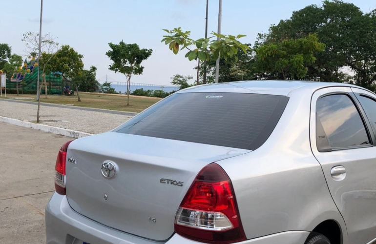 Toyota Etios Sedan X Plus 1.5 (Flex) (Aut) - Foto #2