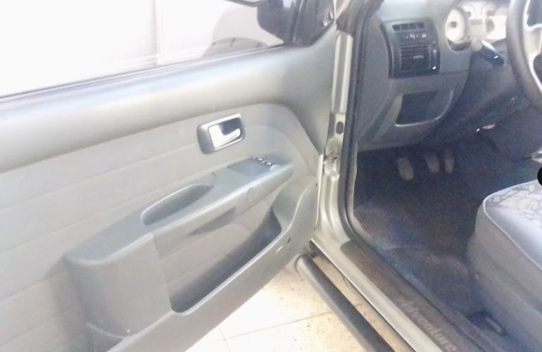 Fiat Strada Adventure Locker 1.8 8V (Flex) (Cabine Estendida) - Foto #9