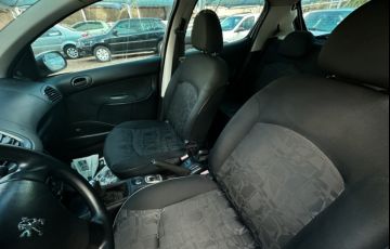 Peugeot 207 Hatch XR 1.4 8V (flex) 4p - Foto #7