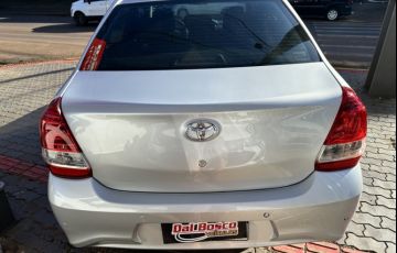 Toyota Etios Sedan X 1.5 (Flex) (Aut) - Foto #5