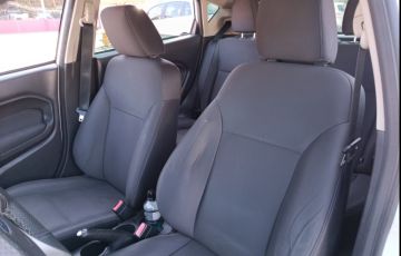 Ford Fiesta 1.6 SE Hatch 16v - Foto #9