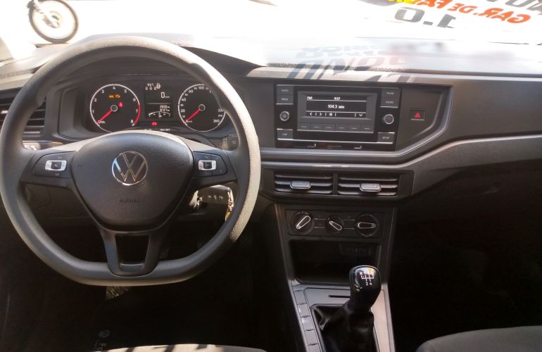 Volkswagen Polo 1.0 Track - Foto #5