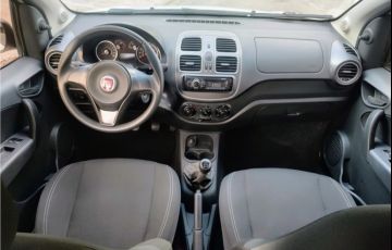 Fiat Grand Siena 1.4 MPi Attractive 8V Flex 4p Manual - Foto #6