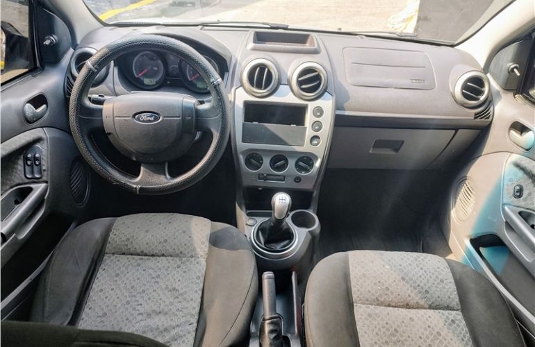 Ford Fiesta 1.0 Rocam SE Plus Hatch 8V Flex 4p Manual - Foto #7