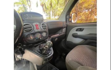 Fiat Doblo 1.8 MPi Adventure 16V Flex 4p Manual - Foto #6