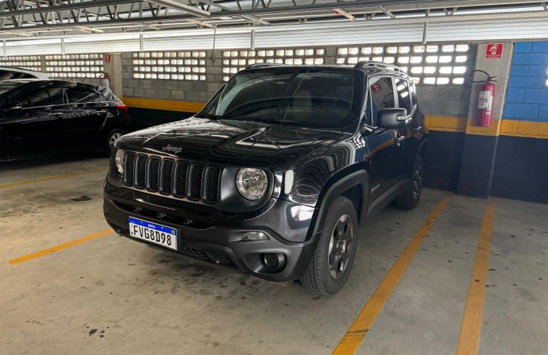 Jeep Renegade 1.8 (Aut) - Foto #6