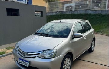 Toyota Etios 1.5 Xls 16v - Foto #2