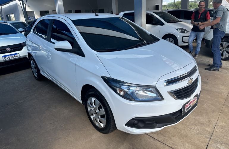 Chevrolet Onix 1.4 LT SPE/4 - Foto #3