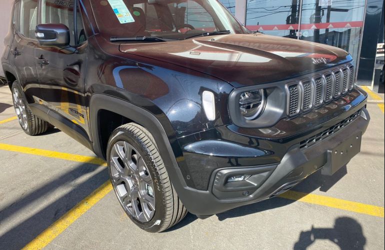 Jeep Renegade 1.3 T270 Turbo S 4x4 - Foto #2