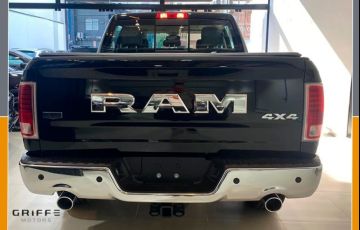 RAM Classic 5.7 V8 Laramie CD 4x4 - Foto #3