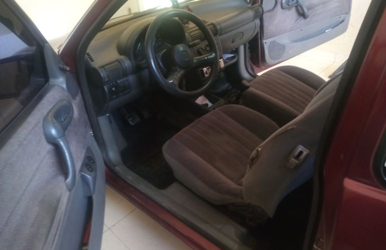 Chevrolet Corsa Hatch GL 1.4 EFi - Foto #4