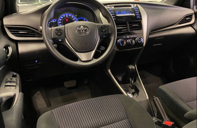 Toyota Yaris 1.3 16V Xl Live Multidrive - Foto #7