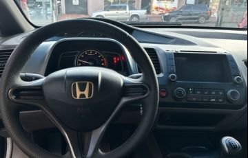 Honda Civic LXS 1.8 i-VTEC (Flex) - Foto #8