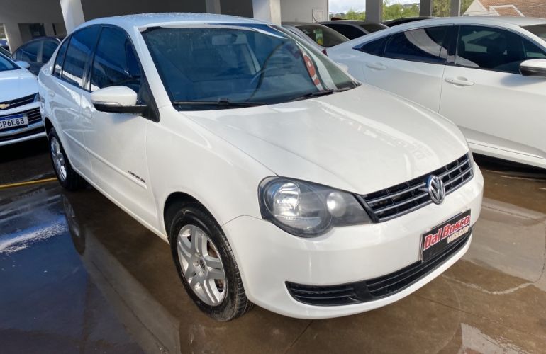 Volkswagen Polo Sedan 1.6 8V (Flex) - Foto #3