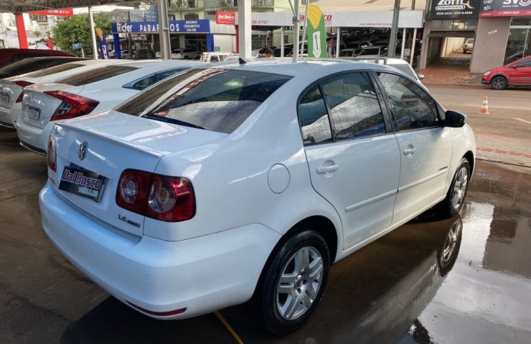 Volkswagen Polo Sedan 1.6 8V (Flex) - Foto #4