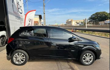 Chevrolet Onix 1.4 LT SPE/4 - Foto #2