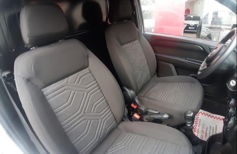 Peugeot Partner Rapid 1.4 Evo Business Pack - Foto #10