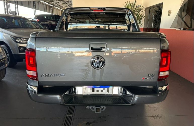Volkswagen Amarok 3.0 V6 TDi Highline Extreme CD 4motion - Foto #5