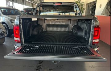Volkswagen Amarok 3.0 V6 TDi Highline Extreme CD 4motion - Foto #7