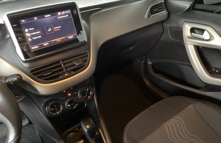 Peugeot 2008 1.6 Allure (Aut) - Foto #9