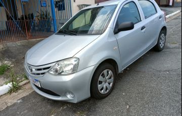 Toyota Etios X 1.3 (Flex) - Foto #4