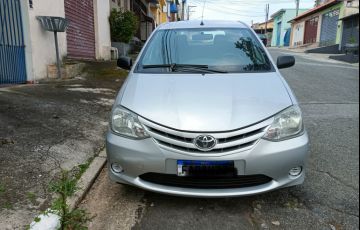 Toyota Etios X 1.3 (Flex) - Foto #6