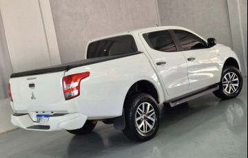 Mitsubishi L200 Triton Sport 2.4 DID-H GL 4WD - Foto #4