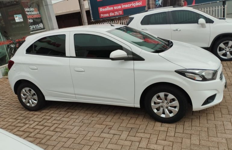 Chevrolet Onix 1.0 LT (Flex) - Foto #4