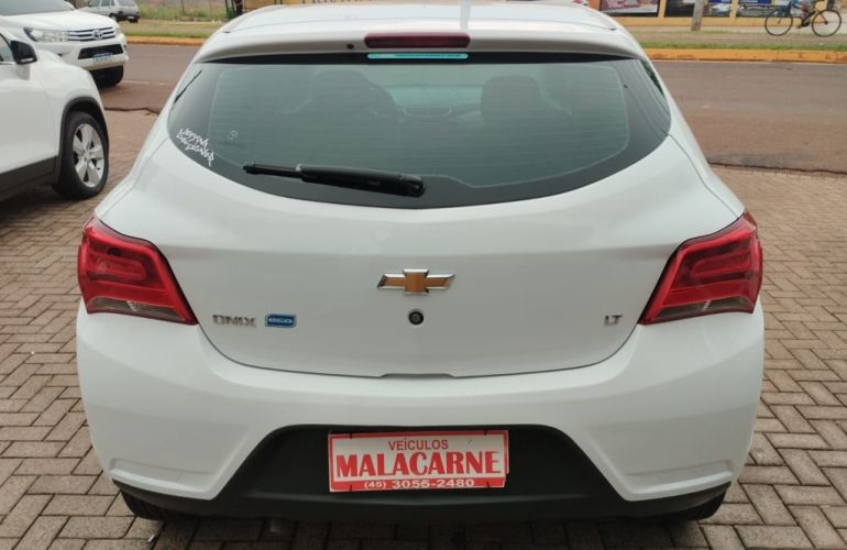 Chevrolet Onix 1.0 LT (Flex) - Foto #7