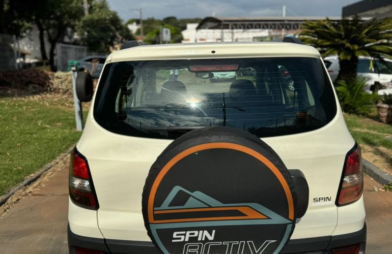 Chevrolet Spin 1.8 Activ 8v - Foto #6