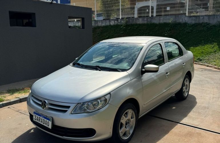 Volkswagen Voyage 1.6 Mi 8v - Foto #2