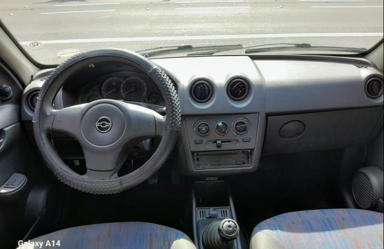 Chevrolet Celta 1.0 MPFi Vhce Spirit 8v - Foto #4