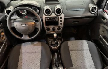 Ford Fiesta 1.6 Rocam Hatch 8v - Foto #8