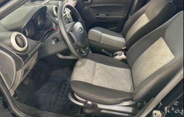 Ford Fiesta 1.6 Rocam Hatch 8v - Foto #9