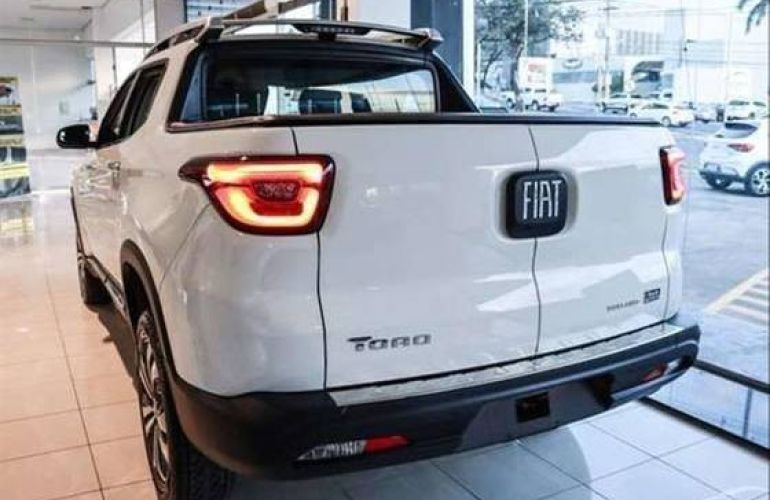 Fiat Toro 1.3 Turbo 270 Volcano At6 - Foto #5