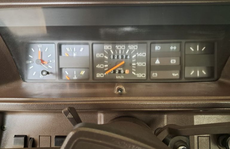 Volkswagen Parati LS 1.6 - Foto #8