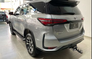 Toyota Hilux Sw4 2.8 D-4d Turbo Srx Platinum 7l 4x4 - Foto #5