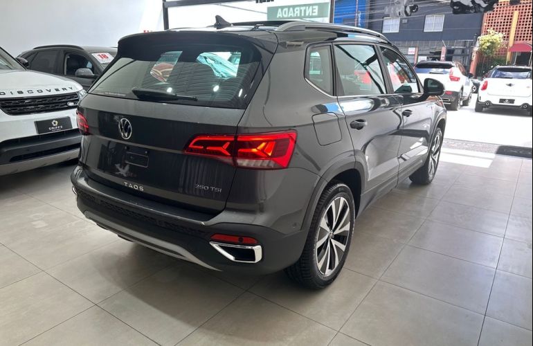 Volkswagen Taos 1.4 250 TSi Highline - Foto #8