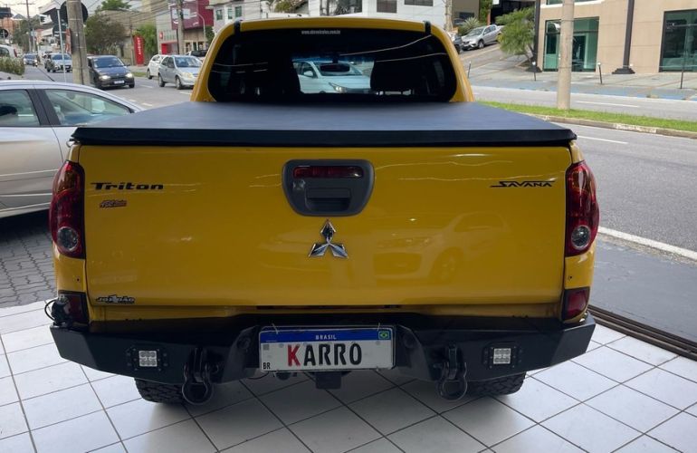 Mitsubishi L200 Triton 2.4 16V Turbo Sport Hpe CD 4x4 - Foto #10