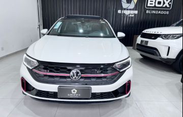 Volkswagen Jetta 2.0 350 TSI GLI DSG - Foto #3