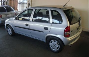 Chevrolet Corsa Hatch Wind 1.0 MPFi 4p