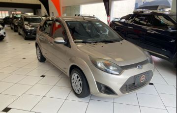Ford Fiesta 1.0 Rocam Hatch 8v - Foto #2
