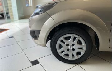 Ford Fiesta 1.0 Rocam Hatch 8v - Foto #3